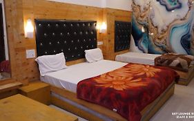 Sky Lounge Cafe Restro & Hotel